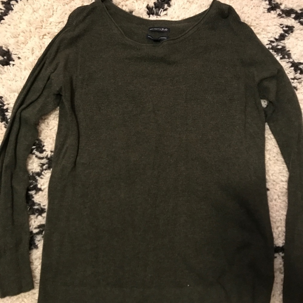 American Eagle sweater